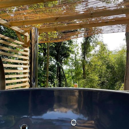 La Cabane Du Panda Abrest Eksteriør billede